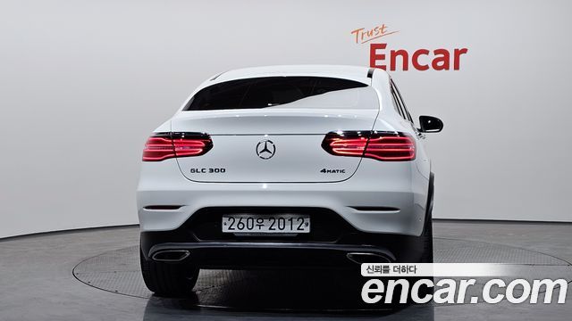 Mercedes-Benz GLC-Class GLC300 4MATIC AMG Line Coupe