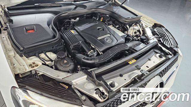 Mercedes-Benz GLC-Class GLC300 4MATIC AMG Line Coupe