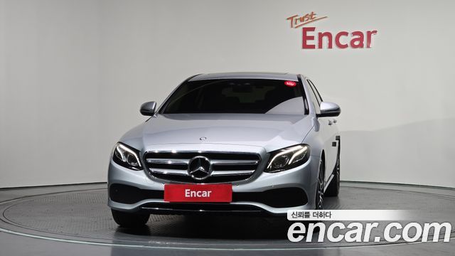Mercedes-Benz E-Class E220d Avantgarde