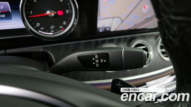 Mercedes-Benz E-Class E220d Avantgarde