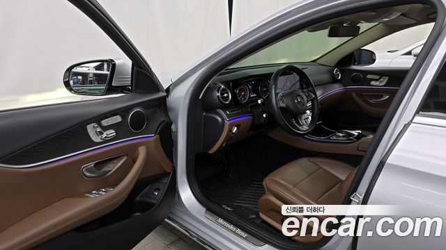 Mercedes-Benz E-Class E220d Avantgarde