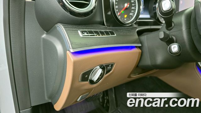 Mercedes-Benz E-Class E220d Avantgarde