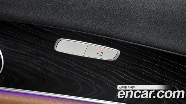 Mercedes-Benz E-Class E220d Avantgarde