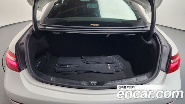 Mercedes-Benz E-Class E220d Coupe