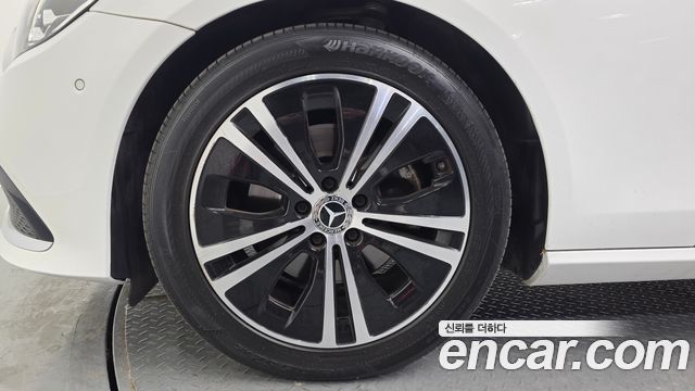 Mercedes-Benz E-Class E250 Avantgarde