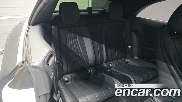 Mercedes-Benz E-Class E220d Cabriolet