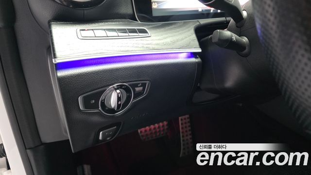 Mercedes-Benz E-Class E220d Cabriolet