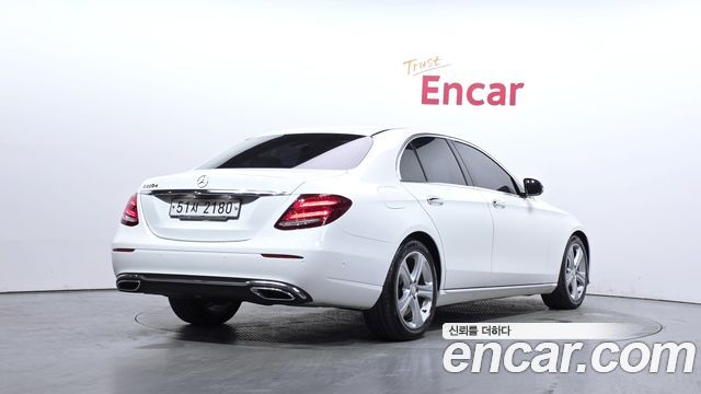 Mercedes-Benz E-Class E220d Avantgarde