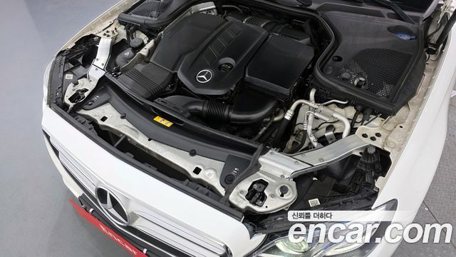 Mercedes-Benz E-Class E220d Avantgarde
