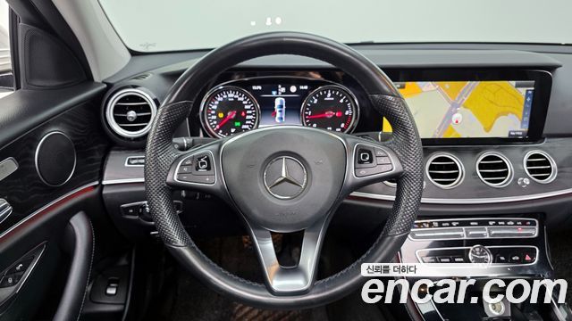 Mercedes-Benz E-Class E220d Avantgarde