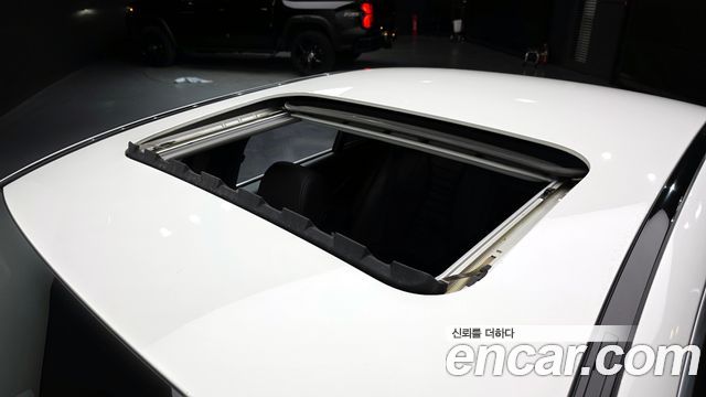 Mercedes-Benz E-Class E220d Avantgarde