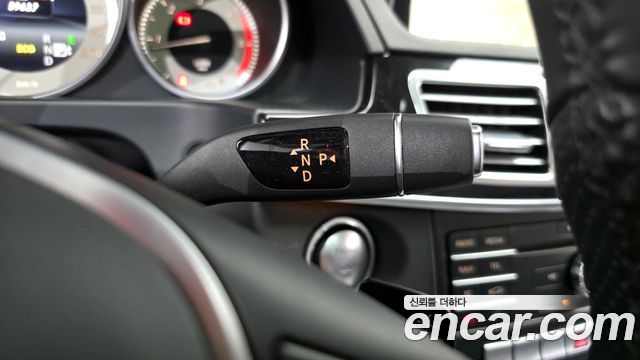 Mercedes-Benz E-Class E250 BlueTec 4MATIC AV