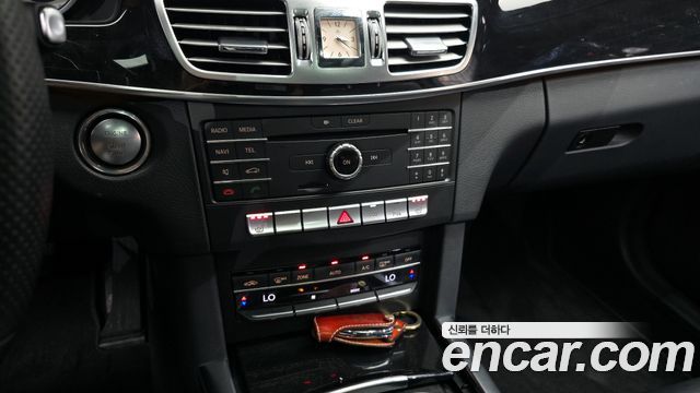 Mercedes-Benz E-Class E250 BlueTec 4MATIC AV