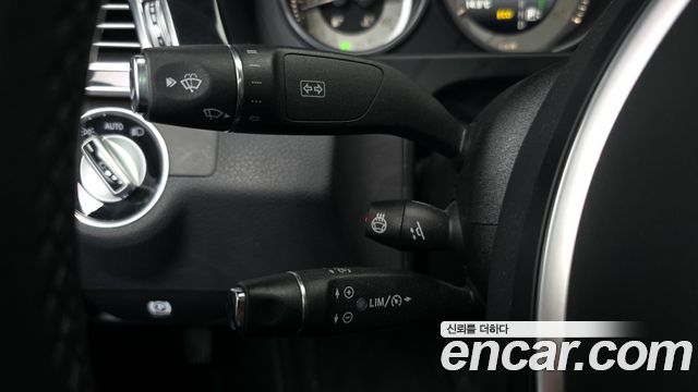 Mercedes-Benz E-Class E250 BlueTec 4MATIC AV