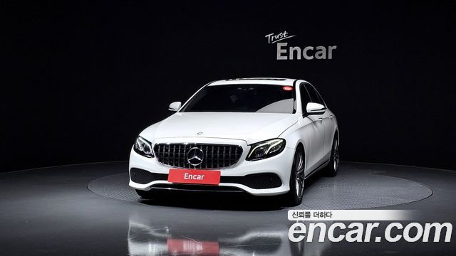 Mercedes-Benz E-Class E220d Avantgarde