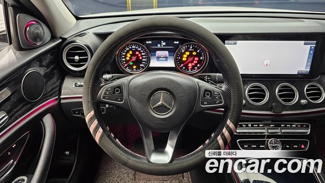 Mercedes-Benz E-Class E220d Avantgarde