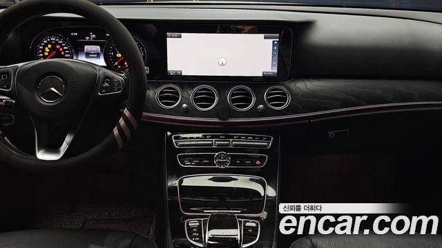 Mercedes-Benz E-Class E220d Avantgarde