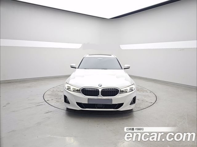 BMW 3-Series 320i Touring
