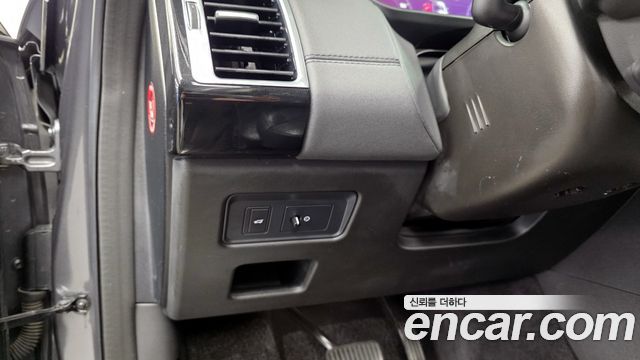 Land Rover Discovery 3.0 TD6 HSE