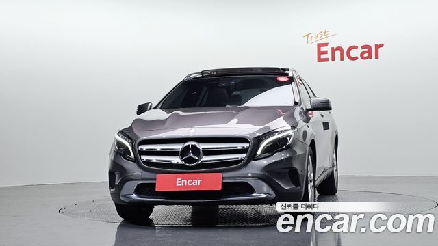 Mercedes-Benz GLA-Class GLA200 d 4MATIC
