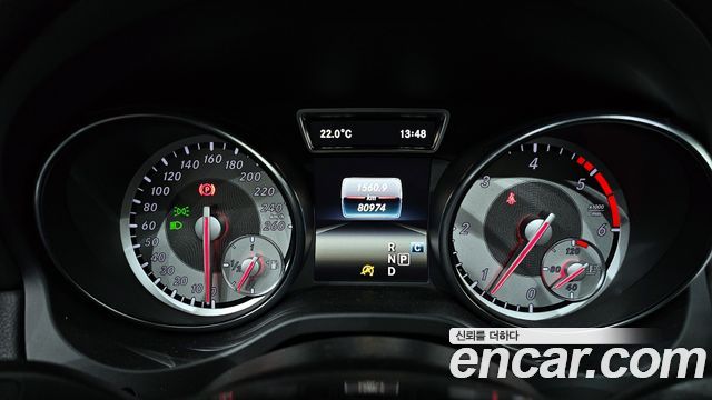Mercedes-Benz GLA-Class GLA200 d 4MATIC