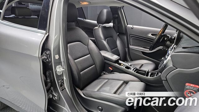Mercedes-Benz GLA-Class GLA200 d 4MATIC