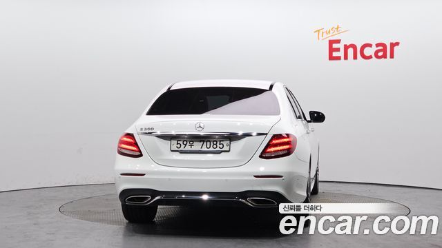 Mercedes-Benz E-Class E300 AMG Line