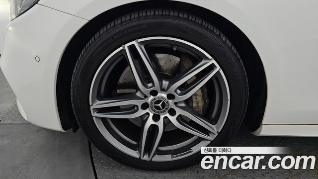 Mercedes-Benz E-Class E300 AMG Line