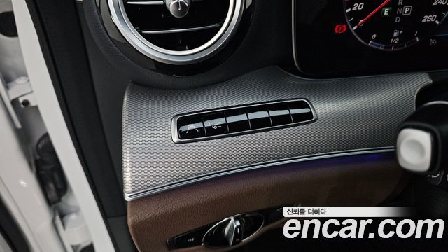 Mercedes-Benz E-Class E300 AMG Line