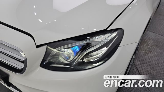 Mercedes-Benz E-Class E300 AMG Line