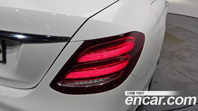 Mercedes-Benz E-Class E300 AMG Line