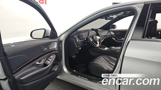 Mercedes-Benz S-Class S560L 4MATIC