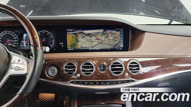 Mercedes-Benz S-Class S560L 4MATIC