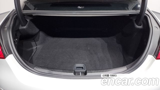 Mercedes-Benz C-Class C300 4MATIC AMG Line