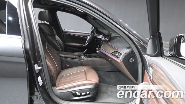 BMW 5-Series 523d M Sport