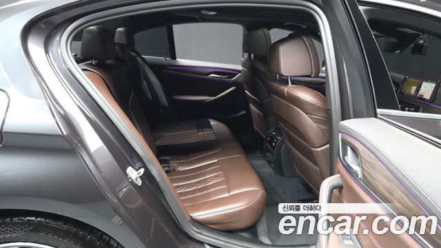 BMW 5-Series 523d M Sport
