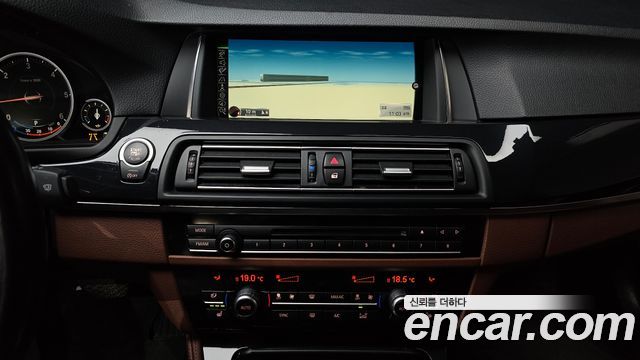 BMW 5-Series 520d xDrive M Aero Dynamic