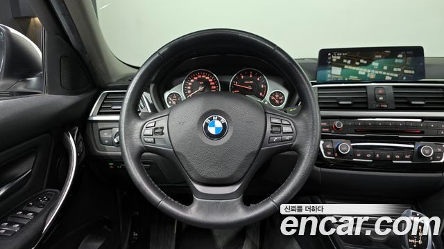 BMW 3-Series 320d