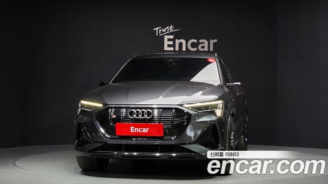 Audi e-tron S