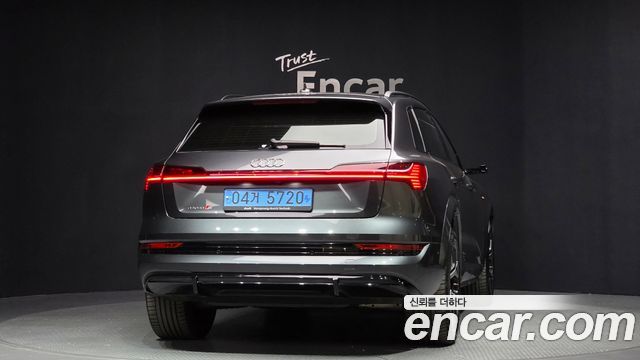 Audi e-tron S