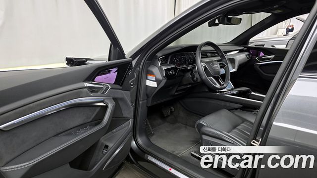 Audi e-tron S