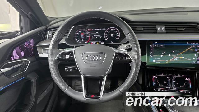 Audi e-tron S