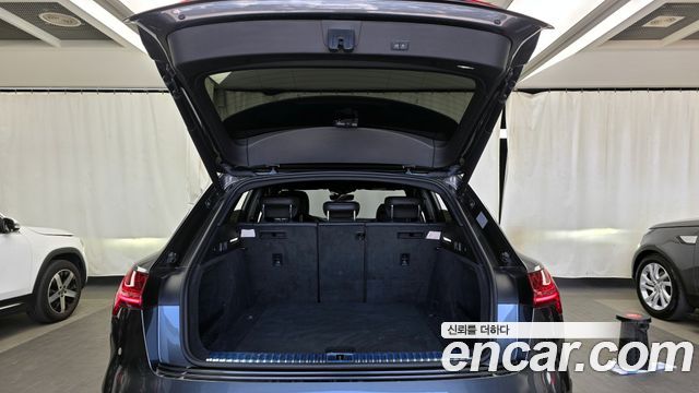 Audi e-tron S