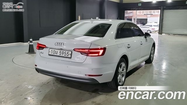 Audi A4 30 TDI Premium