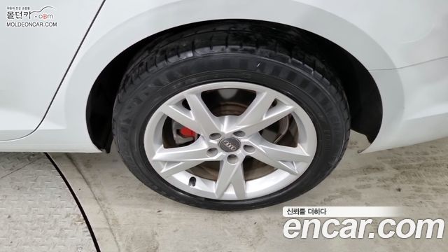 Audi A4 30 TDI Premium
