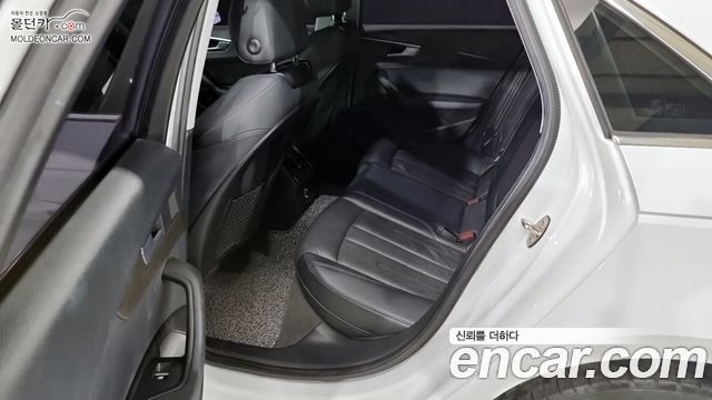 Audi A4 30 TDI Premium