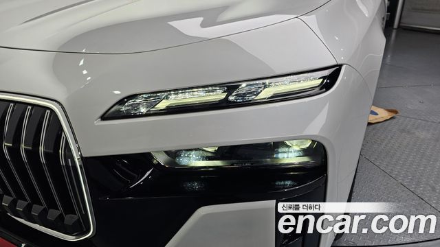 BMW 7-Series 740d xDrive M Sport
