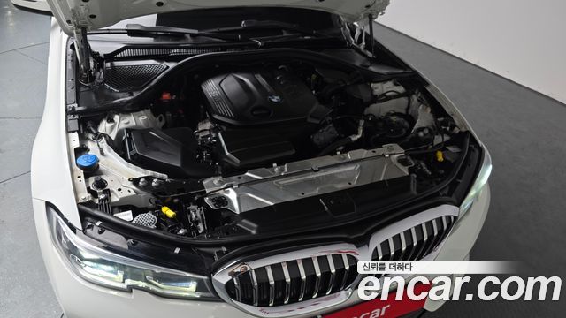 BMW 3-Series 320d xDrive Luxury