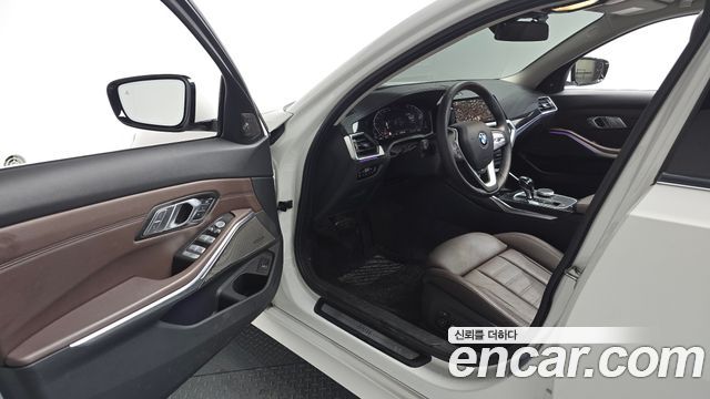 BMW 3-Series 320d xDrive Luxury