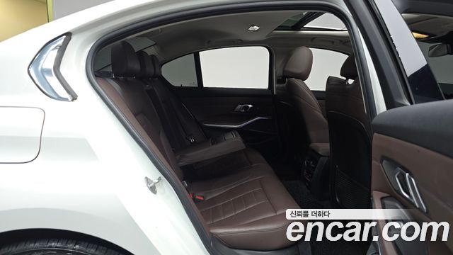 BMW 3-Series 320d xDrive Luxury